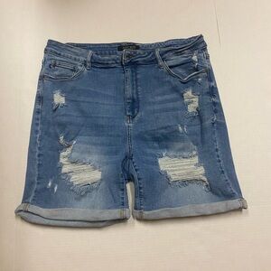 Plus Size Judy Blue Distressed Blue Jean Shorts 3XL